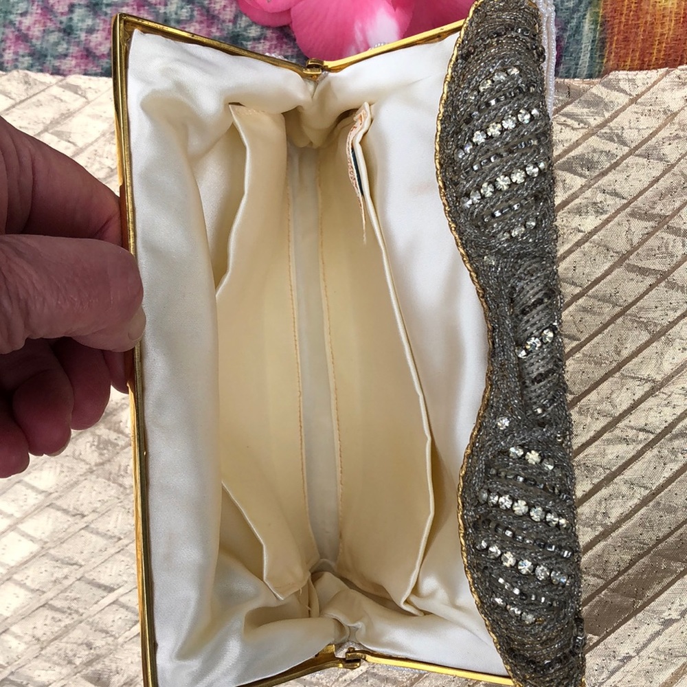 🌺 PRICELESS; RARE Vintage “Barbie” Beaded w/Bling Evening Purse for You! - Picture 5 of 8